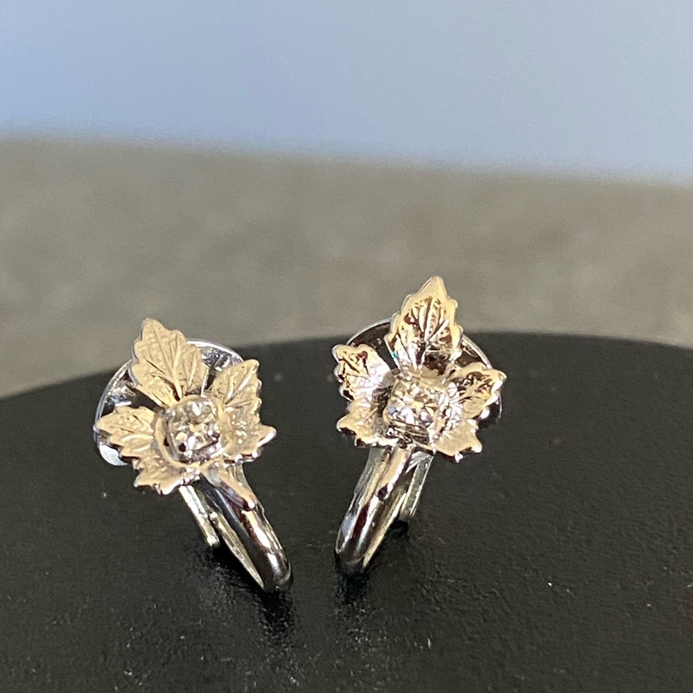 Vintage Silver Mini Maple Leaf Earrings